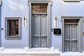 STF Luxury Suites