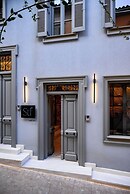 STF Luxury Suites