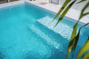 Dreamland Villa 1 Pool & Walk to Beach