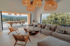 Sumptuous Contemporary Villa - Gassin Hills - 6br/12p