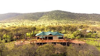 KumbuKumbu Luxury Tented Camp
