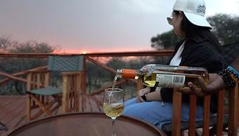 KumbuKumbu Luxury Tented Camp