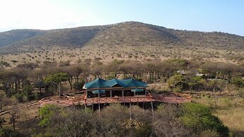 KumbuKumbu Luxury Tented Camp