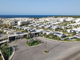 Paradisiac Euphoria Beach Access Pool
