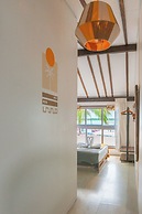 The Yak Lake House Hostal Bacalar
