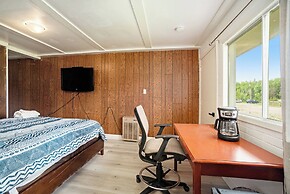 PALMERSTON LAKE MOTEL