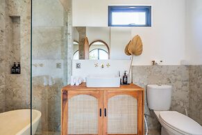 Unu Villa by Betterplace