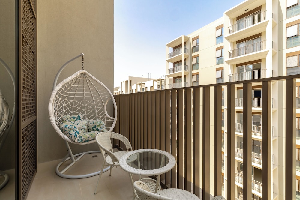 Maison Privee - Charming Urban Escape with Resort-Style Facilities
