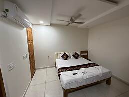 HOTEL GREENLAND INN HAMPI