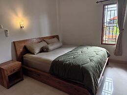 Ayuna Guest House