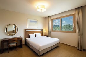 Oakvalley Resort Hills Village