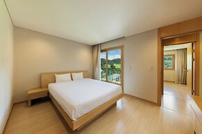 Oakvalley Resort Hills Village