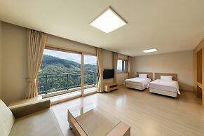 Oakvalley Resort Hills Village