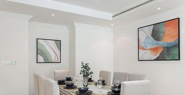 LUX The Al Seef Marina Suite 2