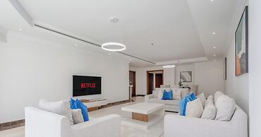 LUX The Al Seef Marina Suite 2