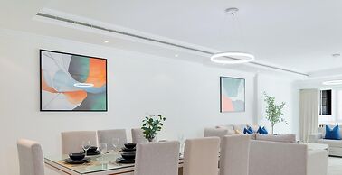 LUX The Al Seef Marina Suite 2