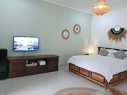 Glam Canggu