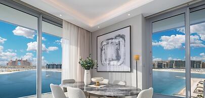 LUX The Atlantis View Luxury Beach Suite