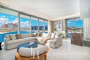 LUX The Atlantis View Luxury Beach Suite