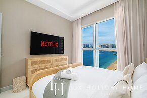 LUX The Atlantis View Luxury Beach Suite