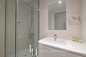 LUX The Atlantis View Luxury Beach Suite