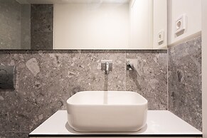 LIV Athinum 1 - Luxury Apartment 4C