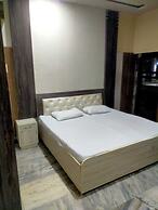 lvy Hotel And Restaurant