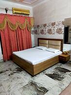 lvy Hotel And Restaurant
