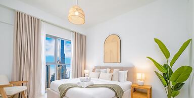 LUX Executive Burj Khalifa View Suite 2