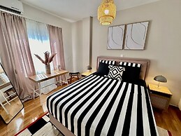 O&O GROUP -Classy Urban Haven Near Psyri