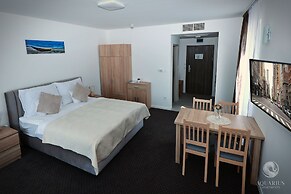 Aquarius Apartments