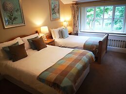 Raheen House Hotel