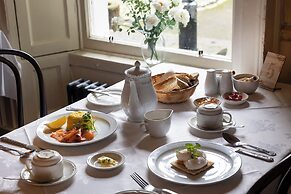 Raheen House Hotel