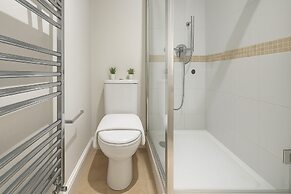 1 Bed Flat near Westfield