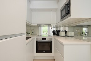 1 Bed Flat near Westfield