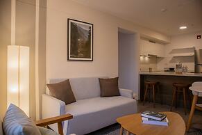 w Comfort 2BR w Private Balcony in San Isidro