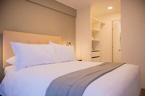 w Comfort 2BR w Private Balcony in San Isidro