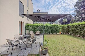 Charming Garden Hideaway in Como by Rent all Como