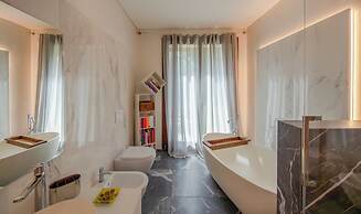 Charming Garden Hideaway in Como by Rent all Como