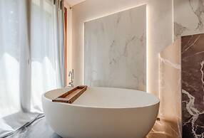 Charming Garden Hideaway in Como by Rent all Como
