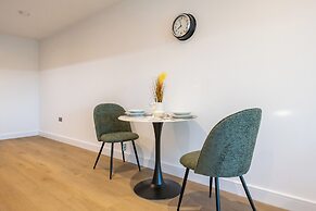 Axis Apartment