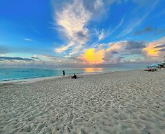 The Tides Grace Bay