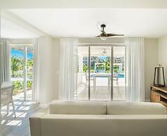 The Tides Grace Bay