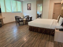 Hotel Horizon Plaza