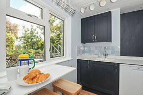 2 Porthilly Cottages