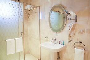 Best Day Hotel And Resorts