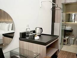 Spot 43 Cafe and Hotel