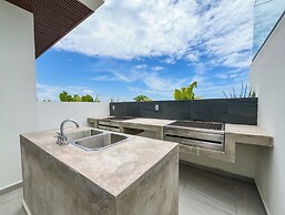 Makeva Condos - Near Malecon