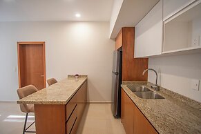 Makeva Condos - Near Malecon