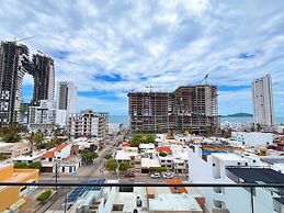 Makeva Condos - Near Malecon